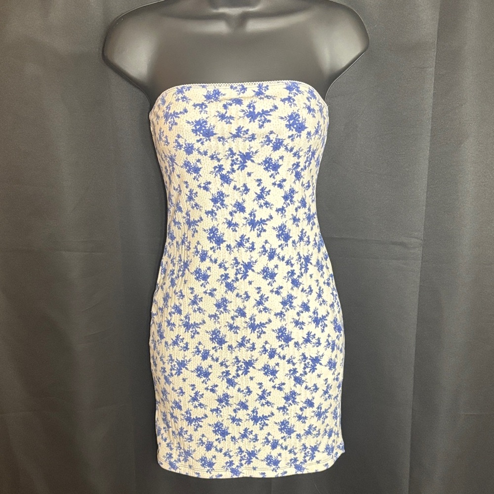 Forever 21 Blue Floral Strapless Dress